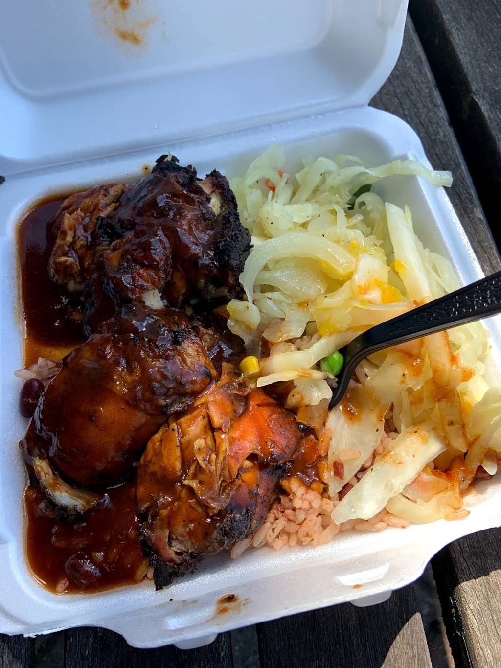 Jamaican Cafe On Wheels | restaurant | 2518 E Main St, Richmond, VA 23223, USA | 8043229766 OR +1 804-322-9766
