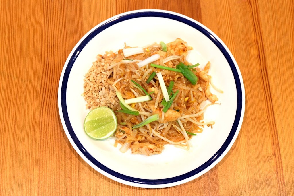 Royal Thai Food | restaurant | 10433 NW 41st St, Doral, FL 33178, USA | 7864205542 OR +1 786-420-5542