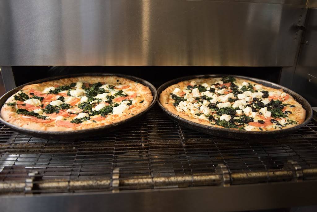 City View Pizza and Grill | meal delivery | 1547 Spring Garden St, Philadelphia, PA 19130, USA | 2155641910 OR +1 215-564-1910