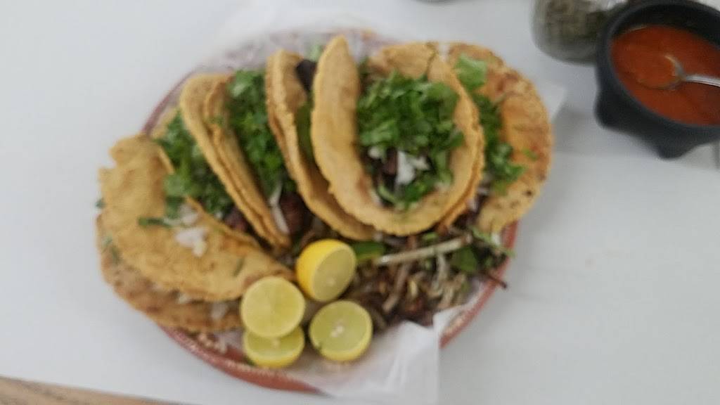 El Ojo De Agua Taqueria | restaurant | 580 S San Jacinto Ave, San Jacinto, CA 92583, USA | 9516541476 OR +1 951-654-1476