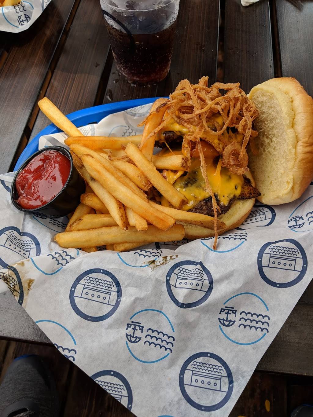 Caffe Oliva | restaurant | 550 E Grand Ave, Chicago, IL 60611, USA | 3126120734 OR +1 312-612-0734