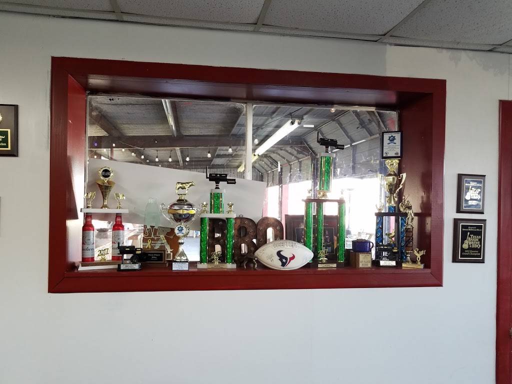 First Class BBQ | restaurant | 745 US-290 BUS, Hempstead, TX 77445, USA | 9798262271 OR +1 979-826-2271