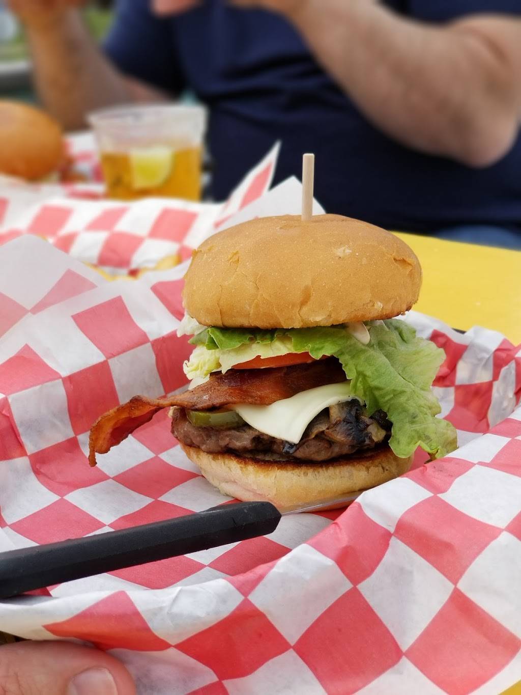 Float Pool & Patio Bar | restaurant | 2828 Seawall Blvd, Galveston, TX 77550, USA | 4097657946 OR +1 409-765-7946