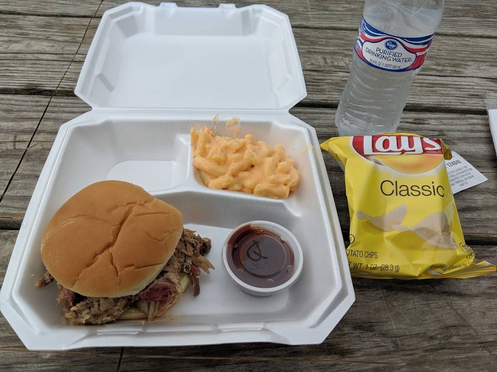 Papa Joes Hometown BBQ | restaurant | 66 S Main St, Pataskala, OH 43062, USA | 7409194201 OR +1 740-919-4201