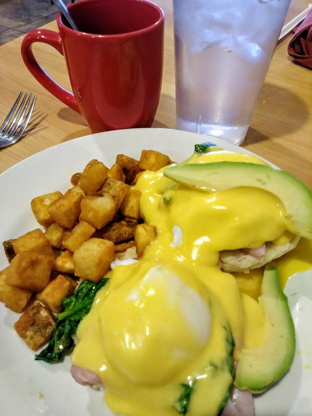 Phils Filling Station | restaurant | 16852 E Parkview Ave, Fountain Hills, AZ 85268, USA | 4808168200 OR +1 480-816-8200