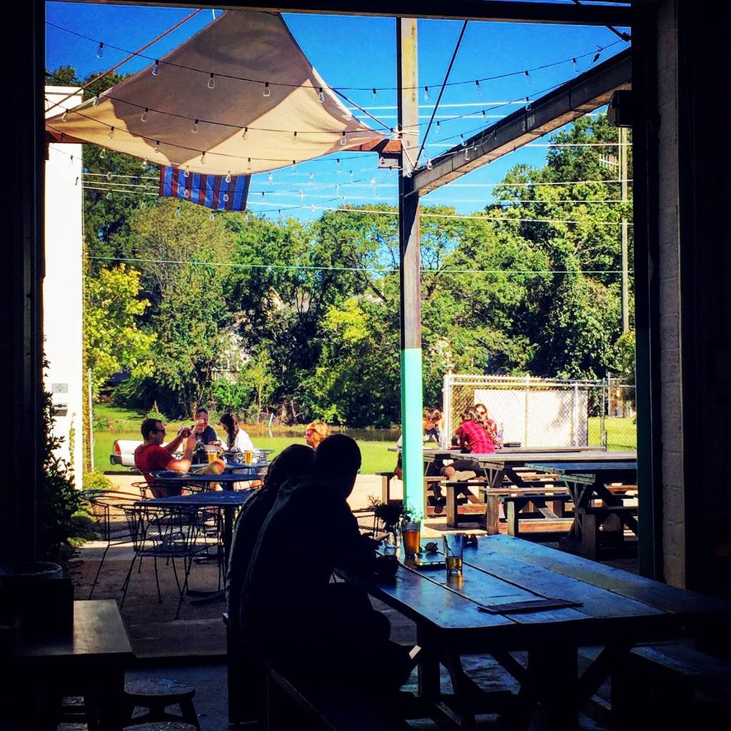 Neuse River Brewing & Brasserie | restaurant | 518 Pershing Rd, Raleigh, NC 27608, USA | 9842328479 OR +1 984-232-8479