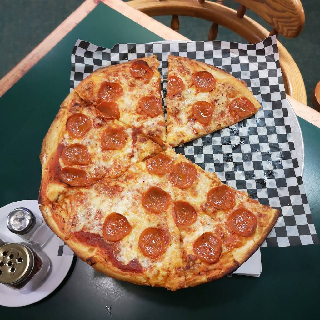 Rex Hotel Pizza | restaurant | 346 King St, Welland, ON L3B 3K3, Canada | 9057344752 OR +1 905-734-4752