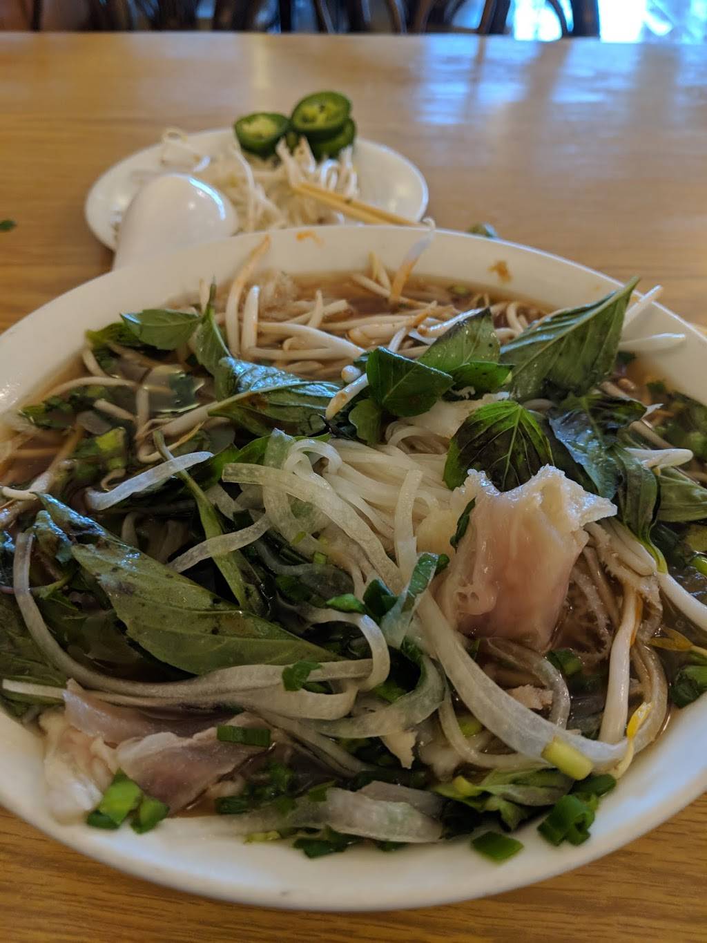 Pho Lynn Restaurant | restaurant | 1865 W San Carlos St, San Jose, CA 95128, USA | 4082952540 OR +1 408-295-2540