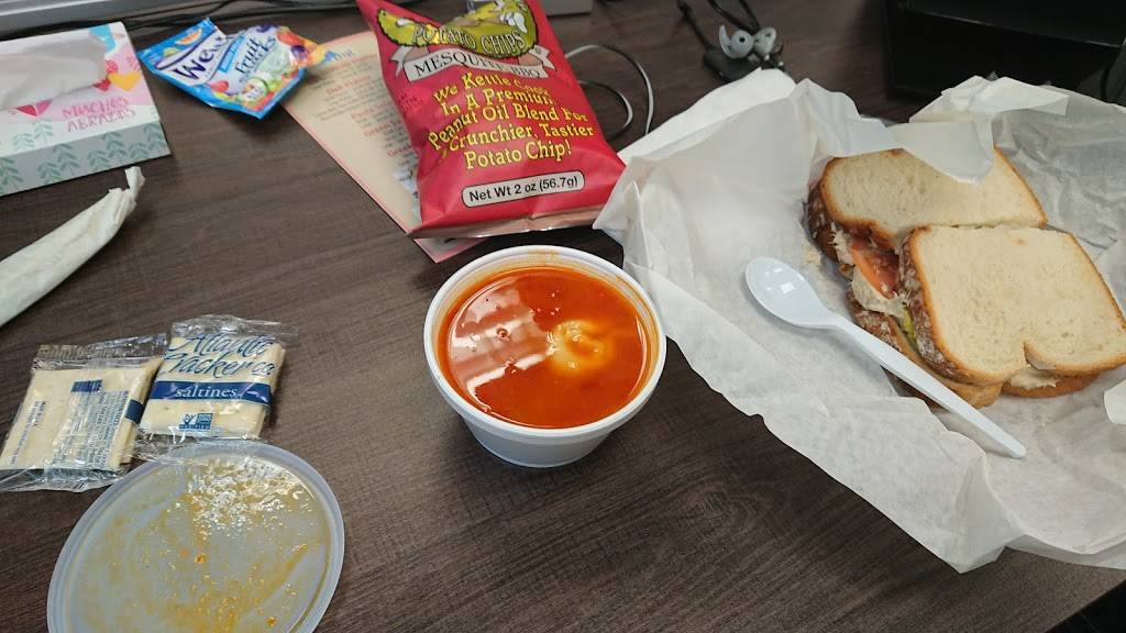 Mouras New York Style Deli | meal takeaway | 9 Court St, Buffalo, NY 14202, USA | 7168562924 OR +1 716-856-2924