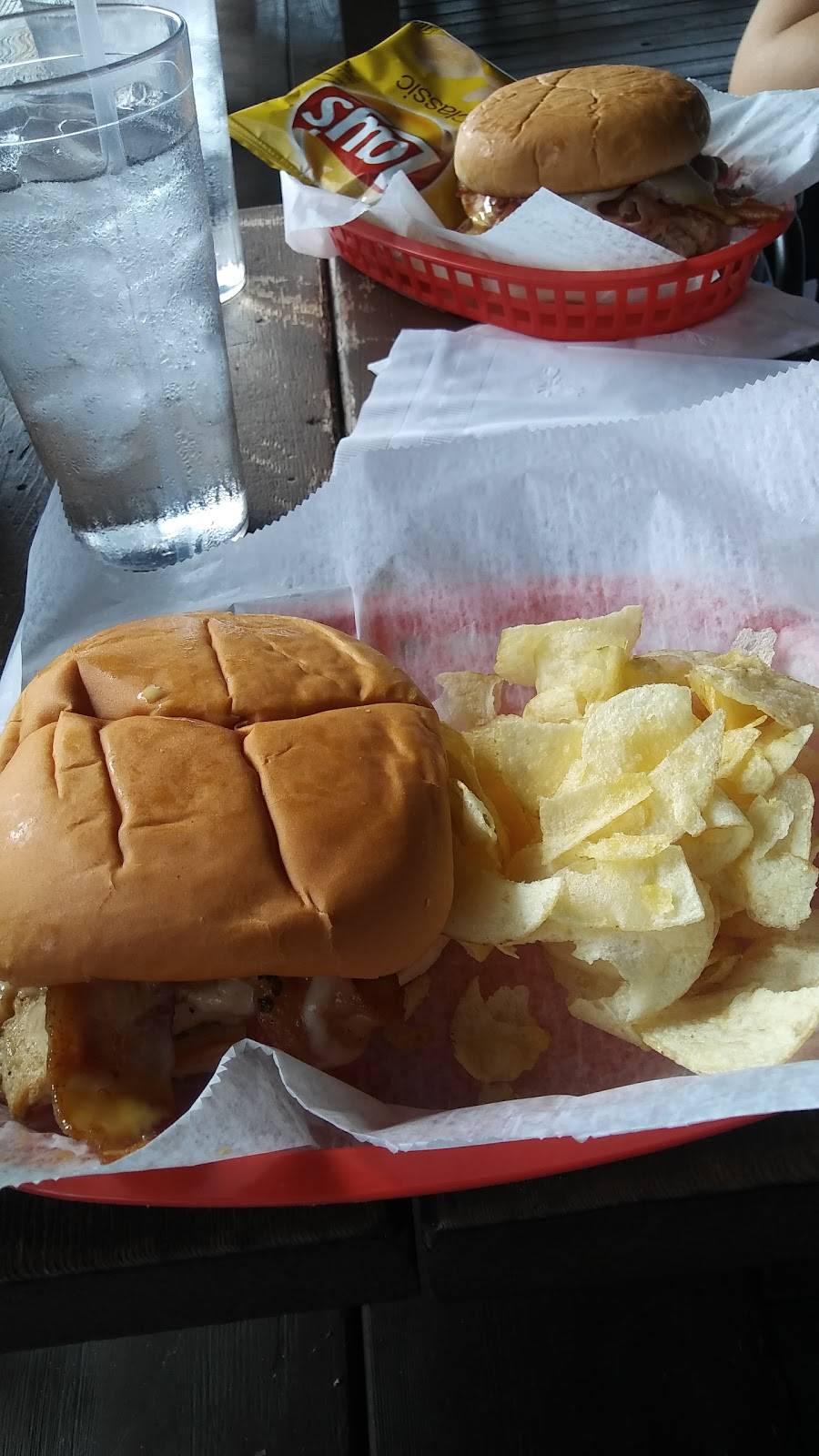 Sugar Shack Saloon | restaurant | 5560 S Brookville Rd, Indianapolis, IN 46219, USA | 3173566351 OR +1 317-356-6351