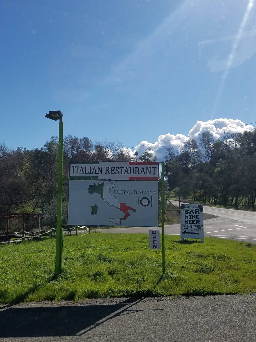 Cucina Italiana at Spanish Flat Village Center | restaurant | 4310 Knoxville Rd, Napa, CA 94558, USA | 7079662433 OR +1 707-966-2433