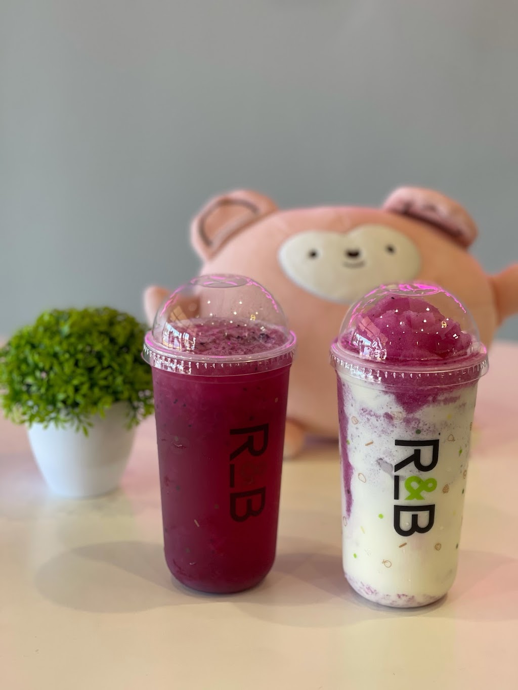 R&B Tea Huntington Beach | cafe | 18685 Main St Ste 103, Huntington Beach, CA 92648, USA | 7145943446 OR +1 714-594-3446