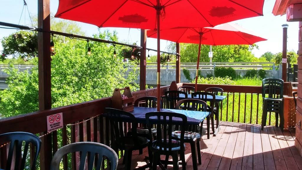 Banjos Grill | restaurant | 3 Bridge St S, Hastings, ON K0L 1Y0, Canada | 7056969898 OR +1 705-696-9898