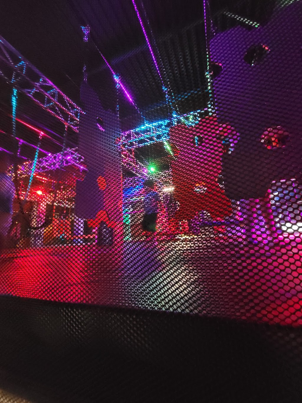 Surge Entertainment | restaurant | 220 Mane St, West Monroe, LA 71292, USA | 3185362695 OR +1 318-536-2695