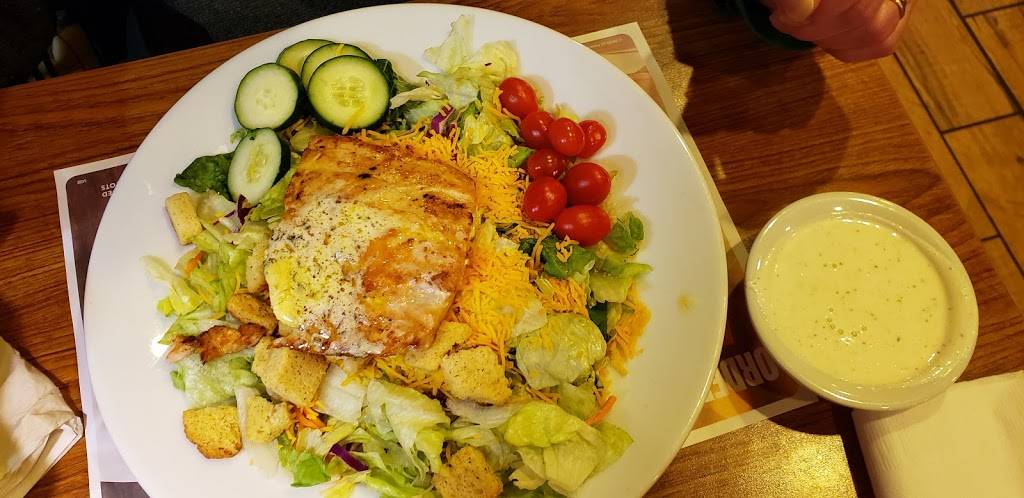 Dennys | restaurant | 139 Factory Outlet Dr, Fort Chiswell, VA 24360, USA | 2766373057 OR +1 276-637-3057