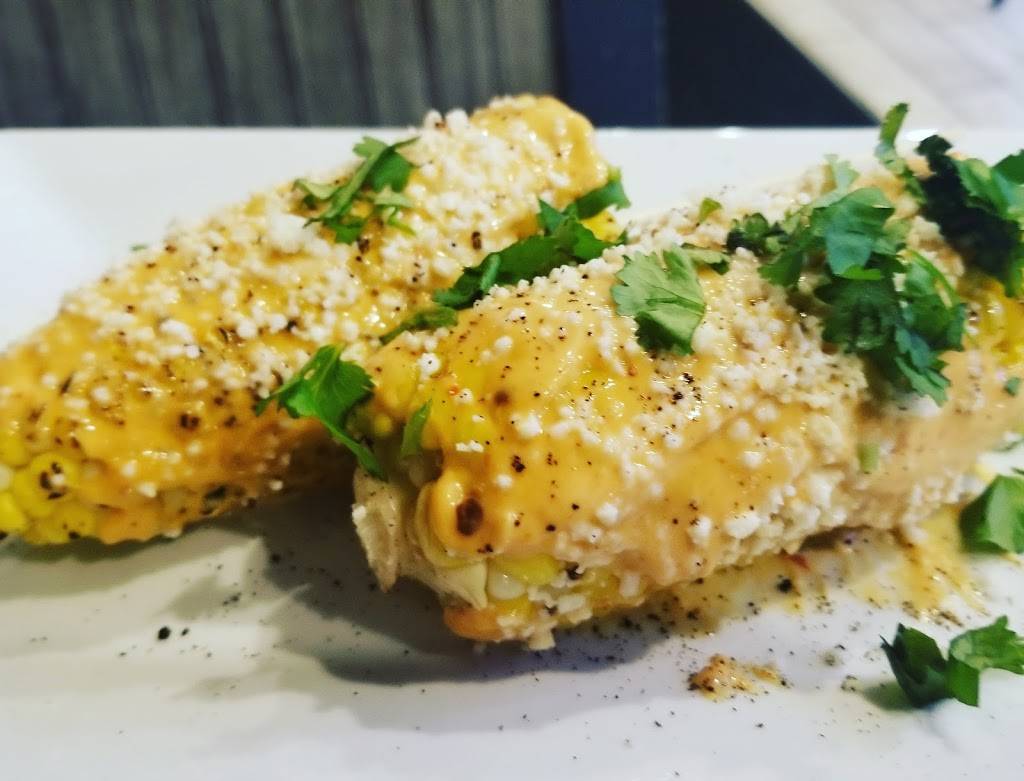 Oak House Mexican Kitchen | restaurant | 155 Tulip Ave, Floral Park, NY 11001, USA | 5167752135 OR +1 516-775-2135