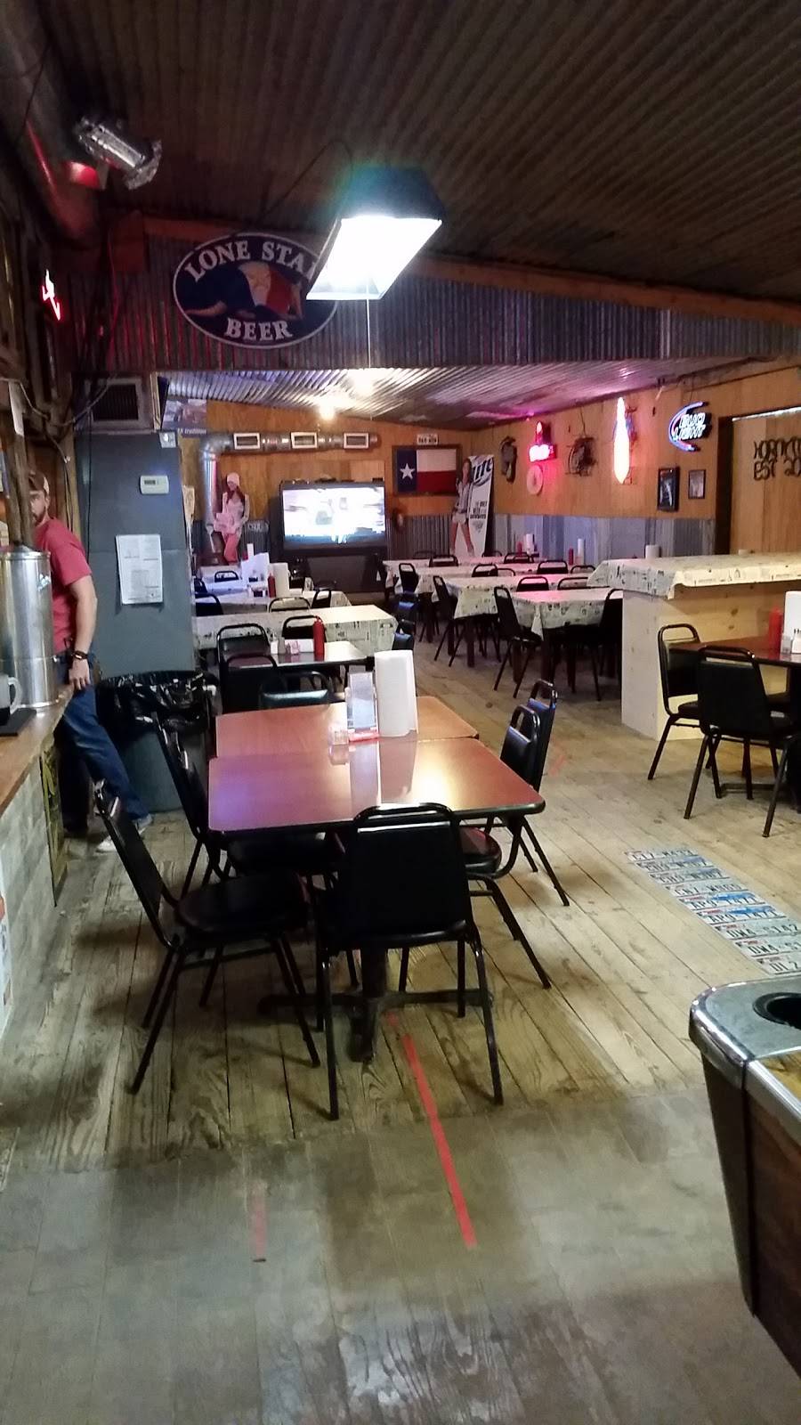 Horny Toad Bar & Grill | restaurant | 319 3rd St, Cranfills Gap, TX 76637, USA | 2545971100 OR +1 254-597-1100