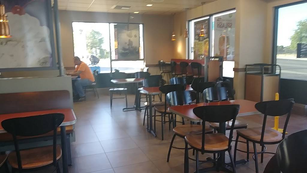 Jack in the Box | restaurant | 4128 Norwood Ave, Sacramento, CA 95838, USA | 9169222125 OR +1 916-922-2125