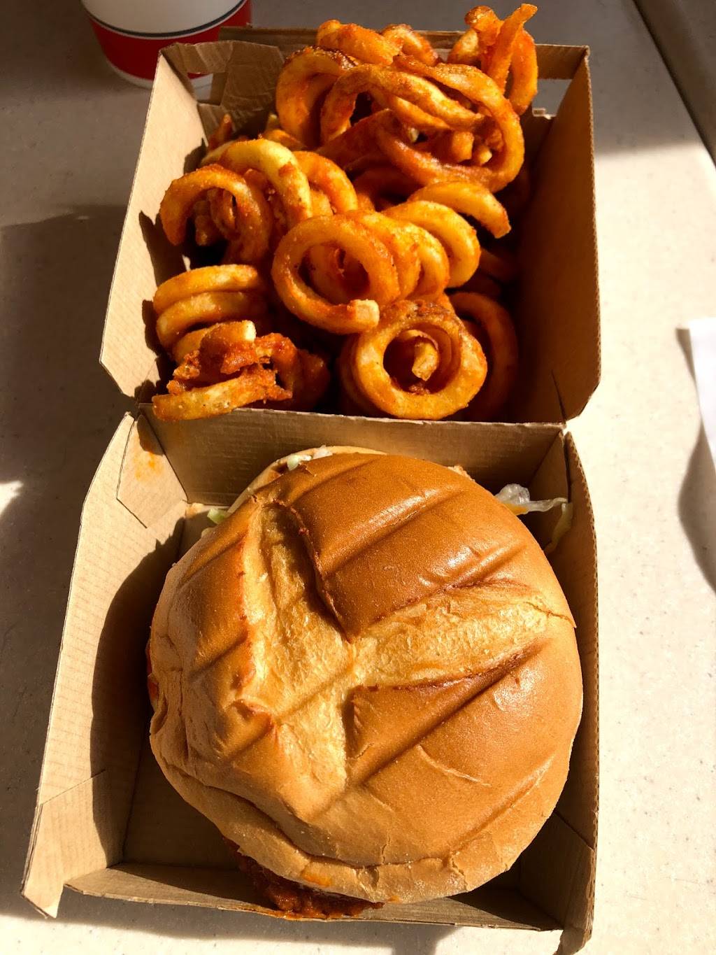 Arbys | restaurant | 490 N Elm St, Haughton, LA 71037, USA | 3183909712 OR +1 318-390-9712