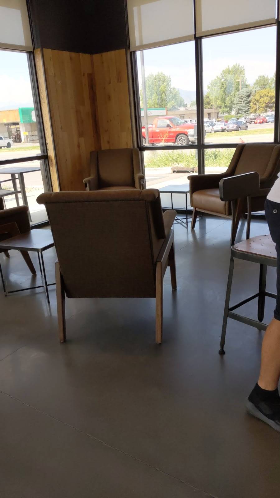 Starbucks | cafe | 6223 S Dixie Dr, West Jordan, UT 84084, USA | 3854411532 OR +1 385-441-1532