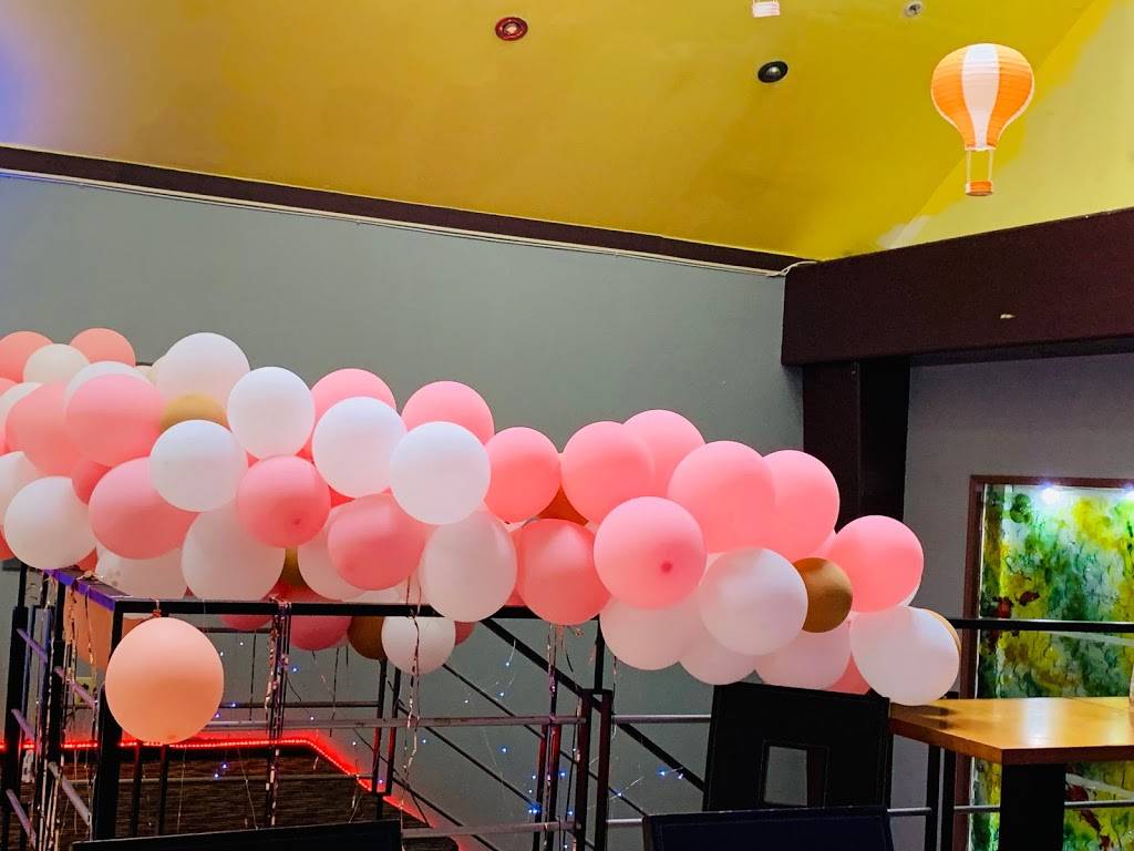 8090 Friendship Restaurant | restaurant | 2428 Clement St, San Francisco, CA 94121, USA | 6282803860 OR +1 628-280-3860