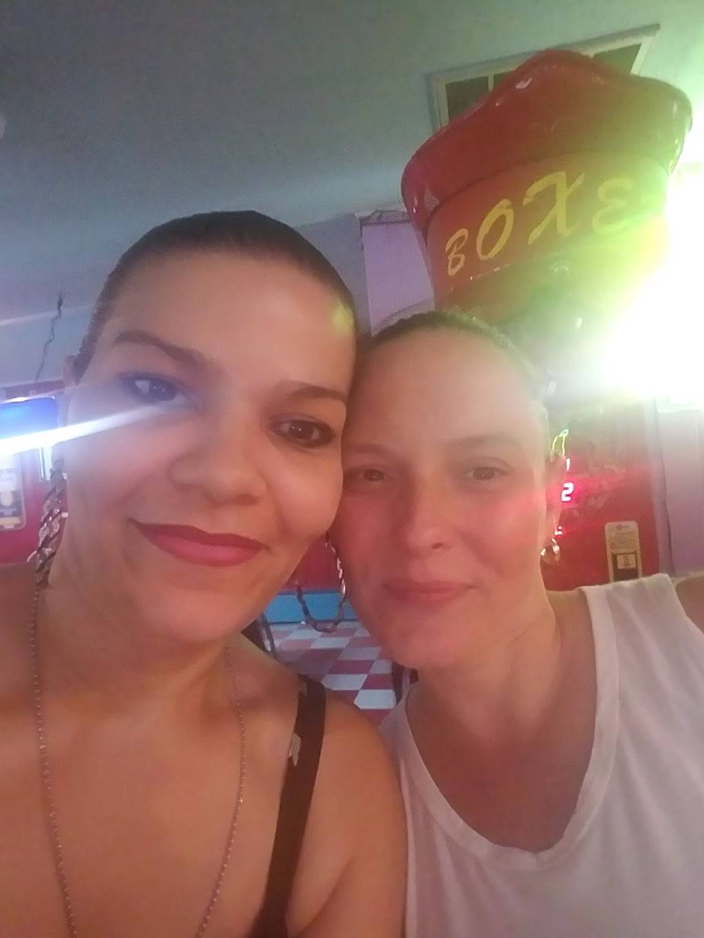 Latinos Cafe | restaurant | 296 County St, Fall River, MA 02723, USA | 5086724900 OR +1 508-672-4900