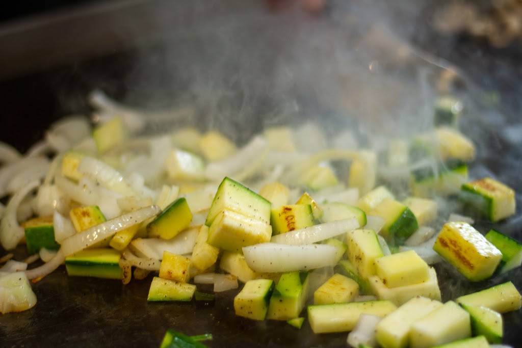 Hiro Japanese Steakhouse | restaurant | 222 Old Eastwood Rd, Wilmington, NC 28403, USA | 9107941570 OR +1 910-794-1570