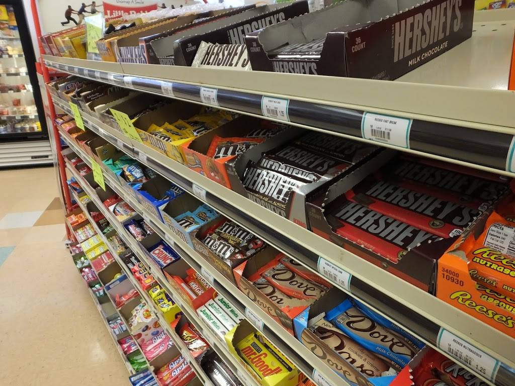 23rd Street Market | meal takeaway | 1224 W 23rd St, Cedar Falls, IA 50614, USA | 3192737345 OR +1 319-273-7345