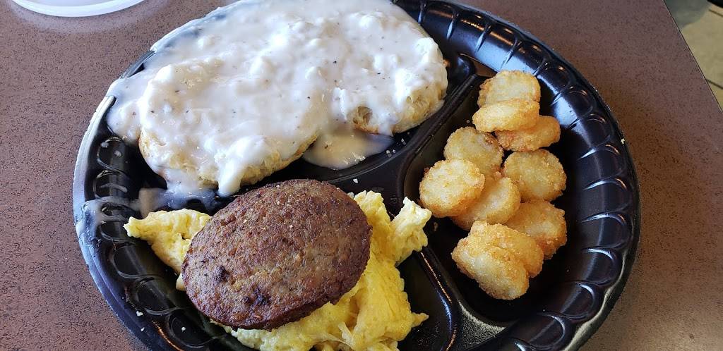 Hardees | restaurant | 903 E Atlantic St, South Hill, VA 23970, USA | 4344474898 OR +1 434-447-4898