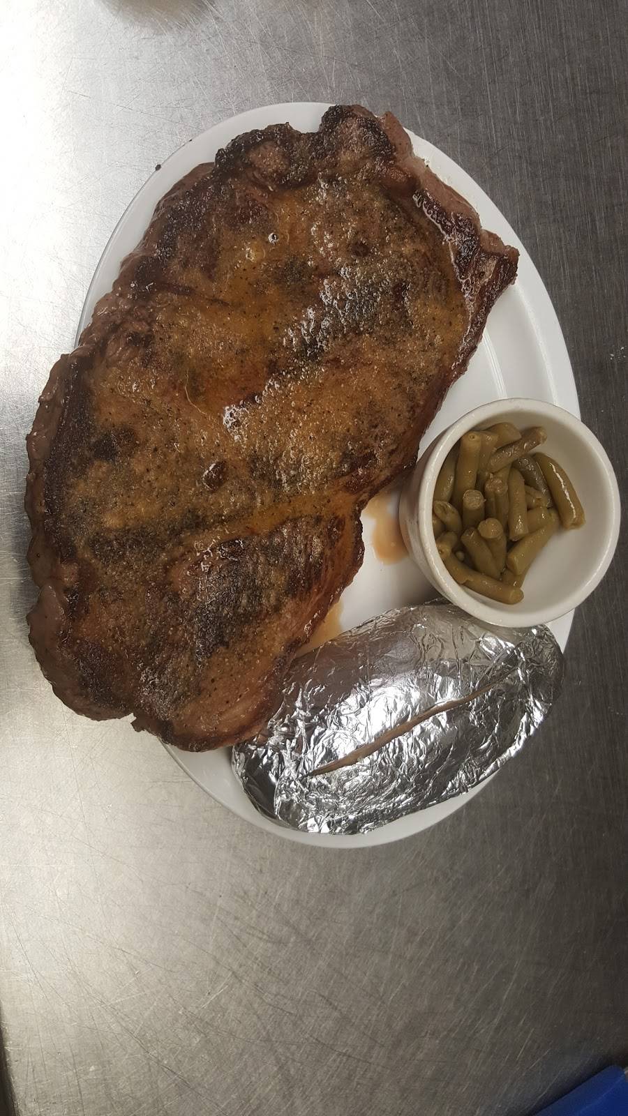 M & M Steak House | restaurant | 1106 NW 28th St, Fort Worth, TX 76106, USA | 8176240612 OR +1 817-624-0612