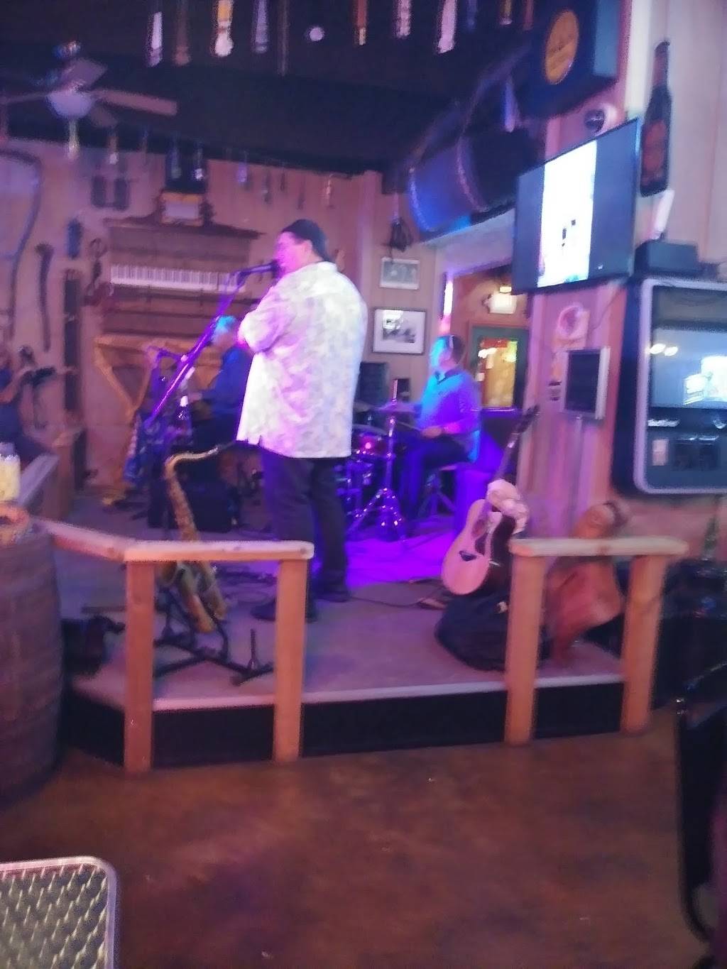 Old Town Tap | restaurant | 475 W Burville Rd, Crete, IL 60417, USA | 7086729616 OR +1 708-672-9616