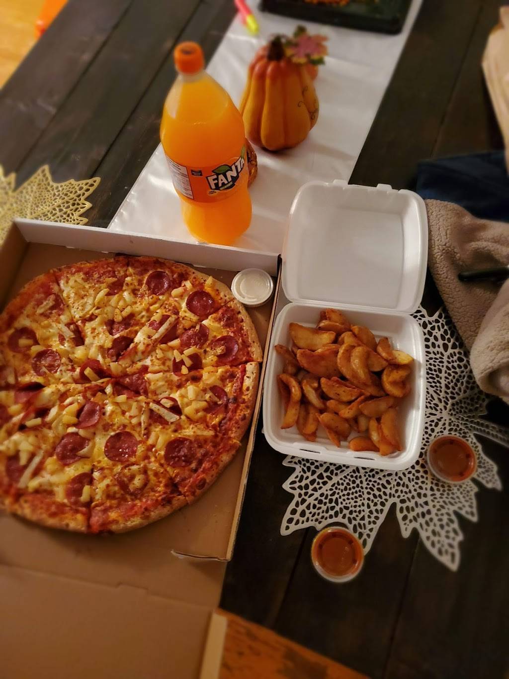 Late Night Pizza | restaurant | 561 Markham Rd, Scarborough, ON M1H 2A3, Canada | 4164310300 OR +1 416-431-0300