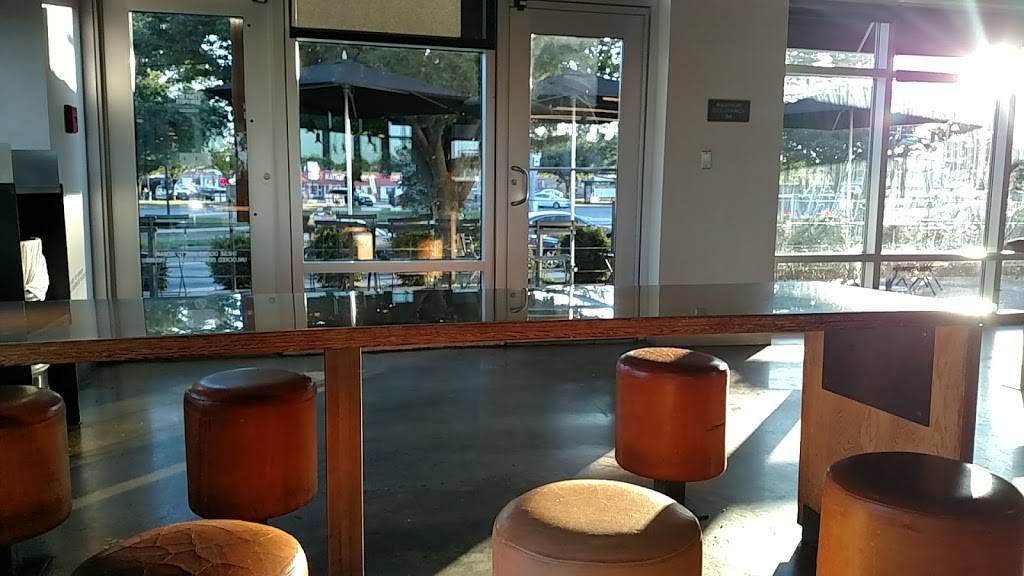 Chipotle Mexican Grill | restaurant | 3333 Sandy Springs Rd, Olney, MD 20832, USA | 3015701729 OR +1 301-570-1729