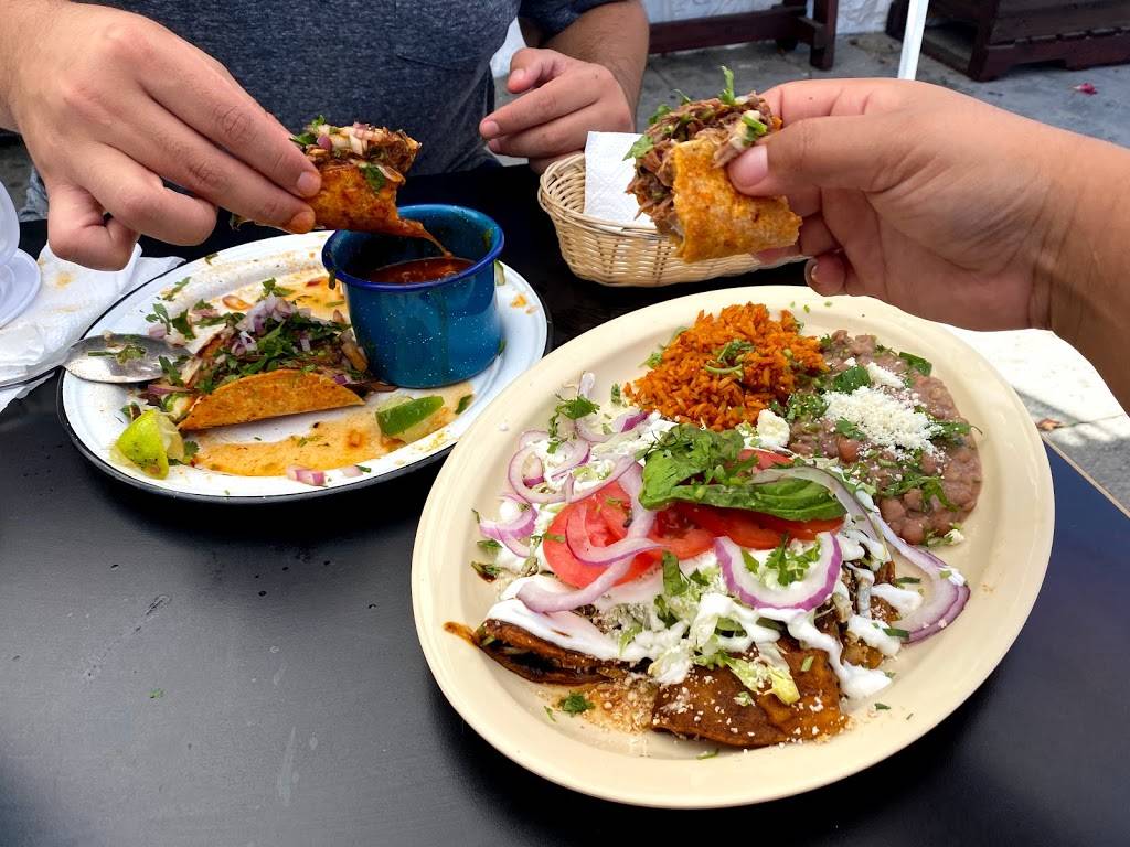 Todo Pa La Cruda | restaurant | 2851 Imperial Ave, San Diego, CA 92102, USA | 6199195096 OR +1 619-919-5096