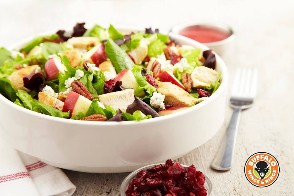 Buffalo Wings & Rings | restaurant | 1607 Flossie Dr, Greendale, IN 47025, USA | 8125129464 OR +1 812-512-9464