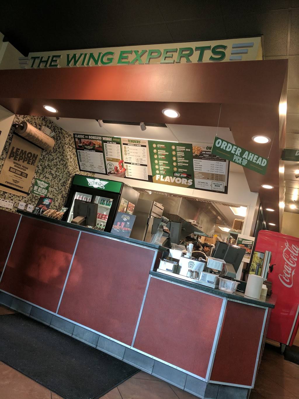 Wingstop | restaurant | 2626 S Oneida St, Green Bay, WI 54304, USA | 9204898095 OR +1 920-489-8095