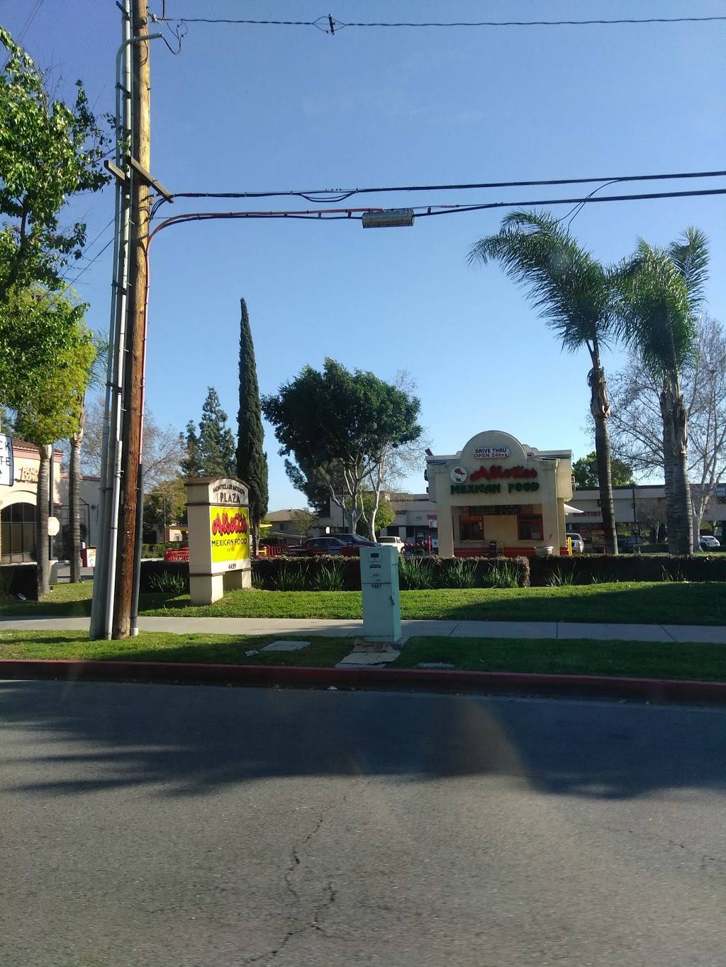 Albertos Mexican Food | restaurant | 6020, 4449 Mission Blvd, Montclair, CA 91763, USA | 9095900194 OR +1 909-590-0194