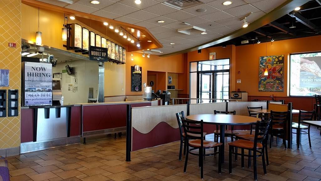 Taco Bell | meal takeaway | 13 West Ogden Avenue, Westmont, IL 60559, USA | 6309647738 OR +1 630-964-7738