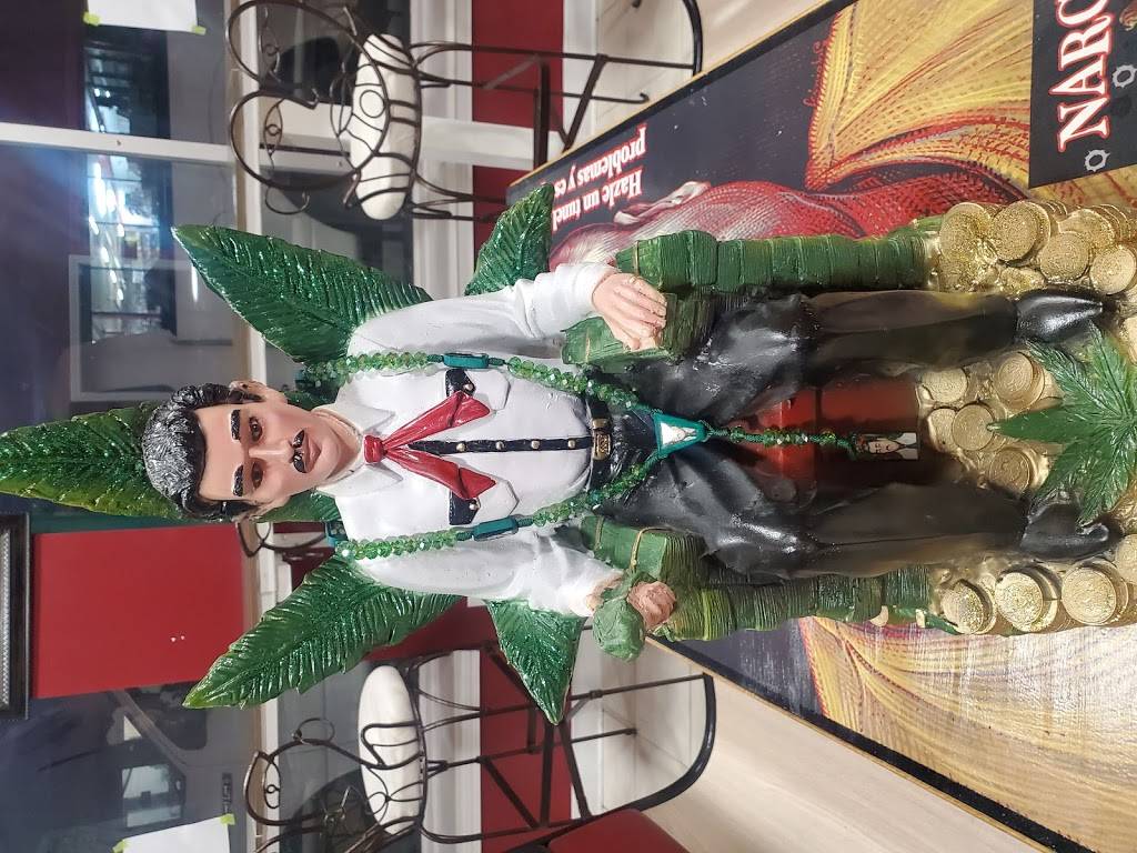 Narcos Mexican Food | restaurant | 4604 E 10th St, Indianapolis, IN 46201, USA | 3174999995 OR +1 317-499-9995