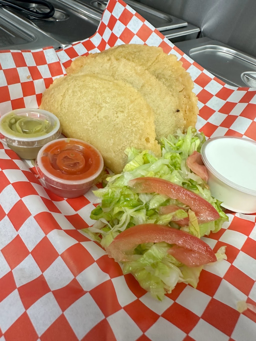 La chona 512 | restaurant | 5708 S Congress Ave, Austin, TX 78745, USA | 5128225029 OR +1 512-822-5029