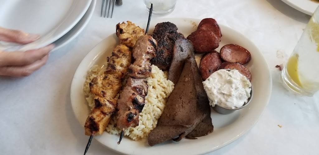 Yiannis Bar & Grill | restaurant | 6628 Fair Oaks Blvd, Carmichael, CA 95608, USA | 9164820796 OR +1 916-482-0796