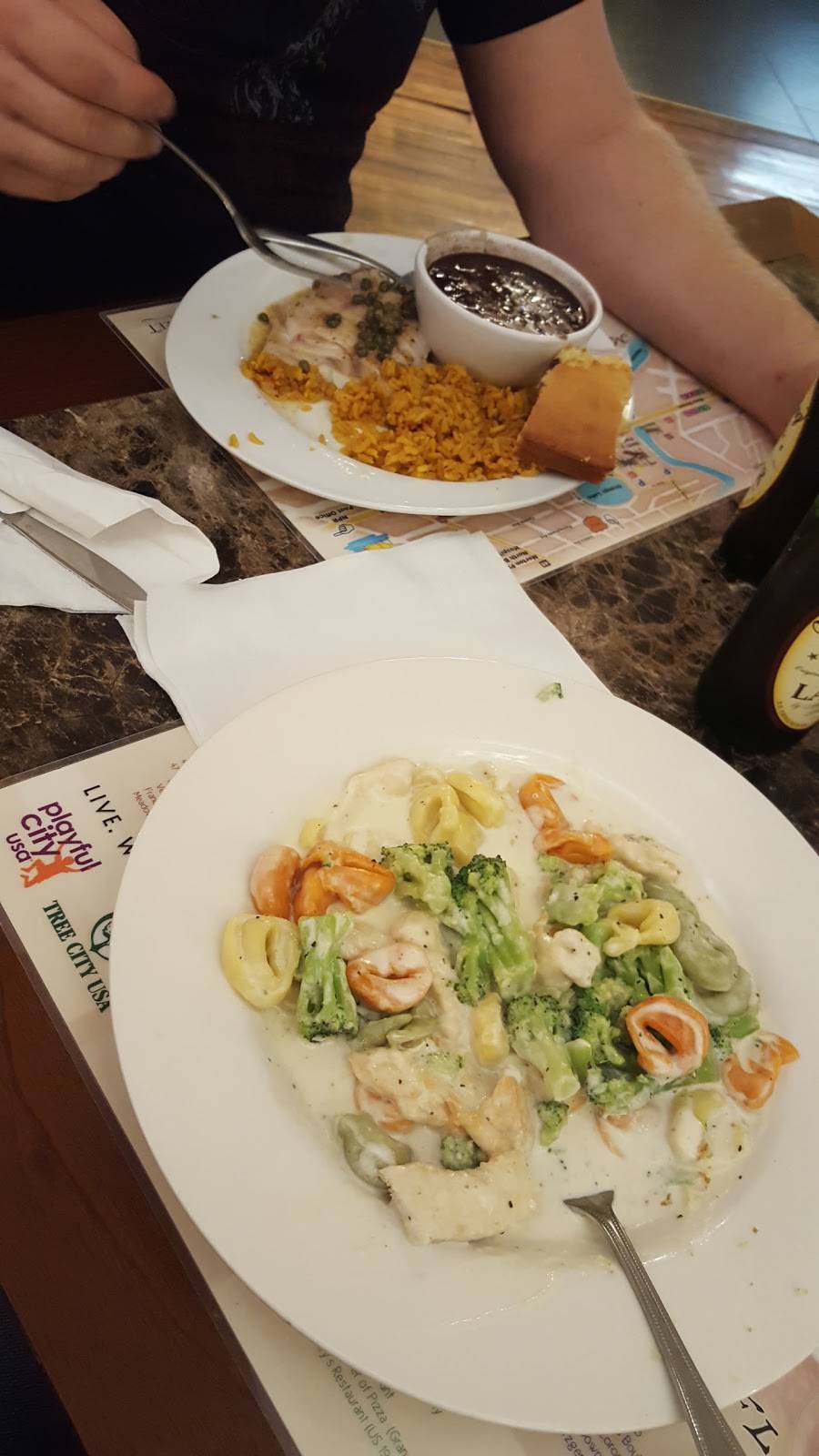 Boulevard Beef & Ale | restaurant | 6236 Grand Blvd, New Port Richey, FL 34652, USA | 7278468366 OR +1 727-846-8366