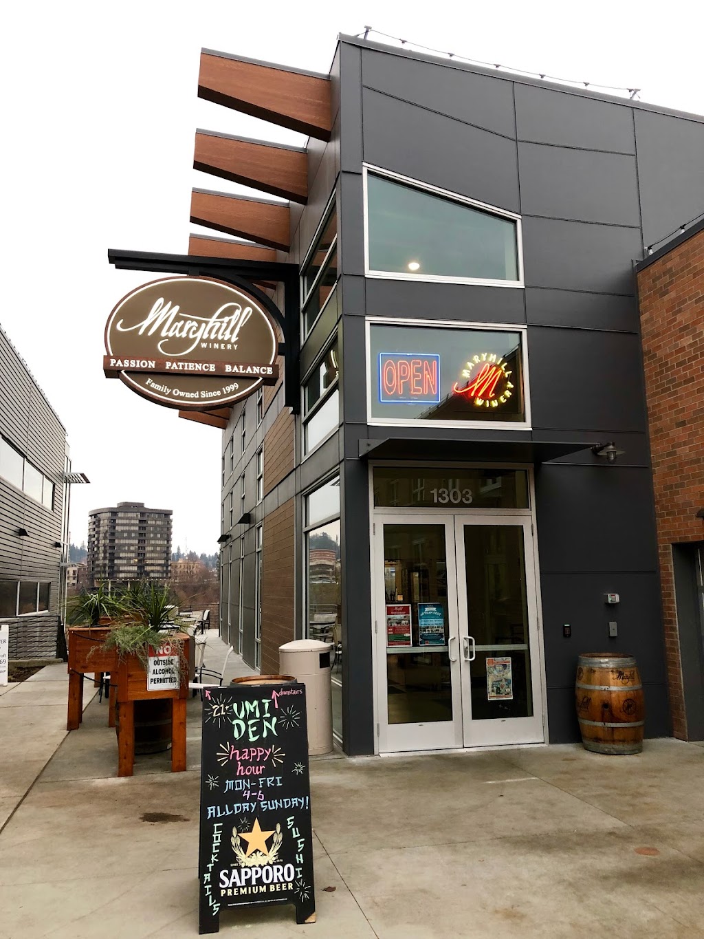 Maryhill Winery Spokane Tasting Room | restaurant | 1303 W Summit Pkwy Suite 100, Spokane, WA 99201, USA | 5094433832 OR +1 509-443-3832