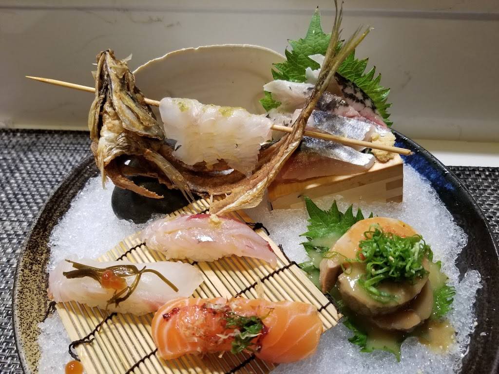 Sushi Nakano | restaurant | 4025 E Chandler Blvd, Phoenix, AZ 85044, USA | 6026032129 OR +1 602-603-2129