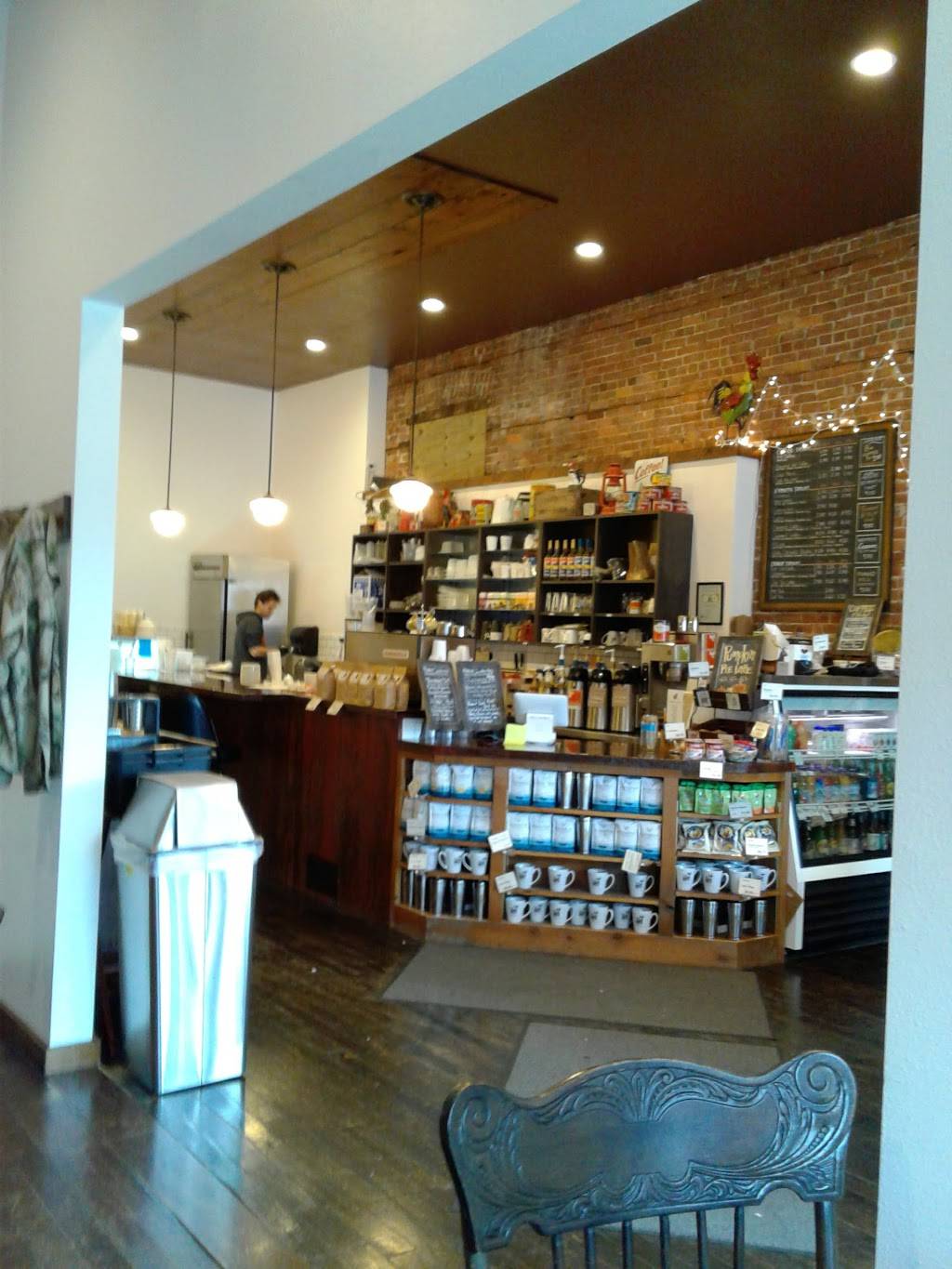 The Wired Rooster Coffee Shop | cafe | 131 E Main St, Caledonia, MN 55921, USA | 5077258199 OR +1 507-725-8199