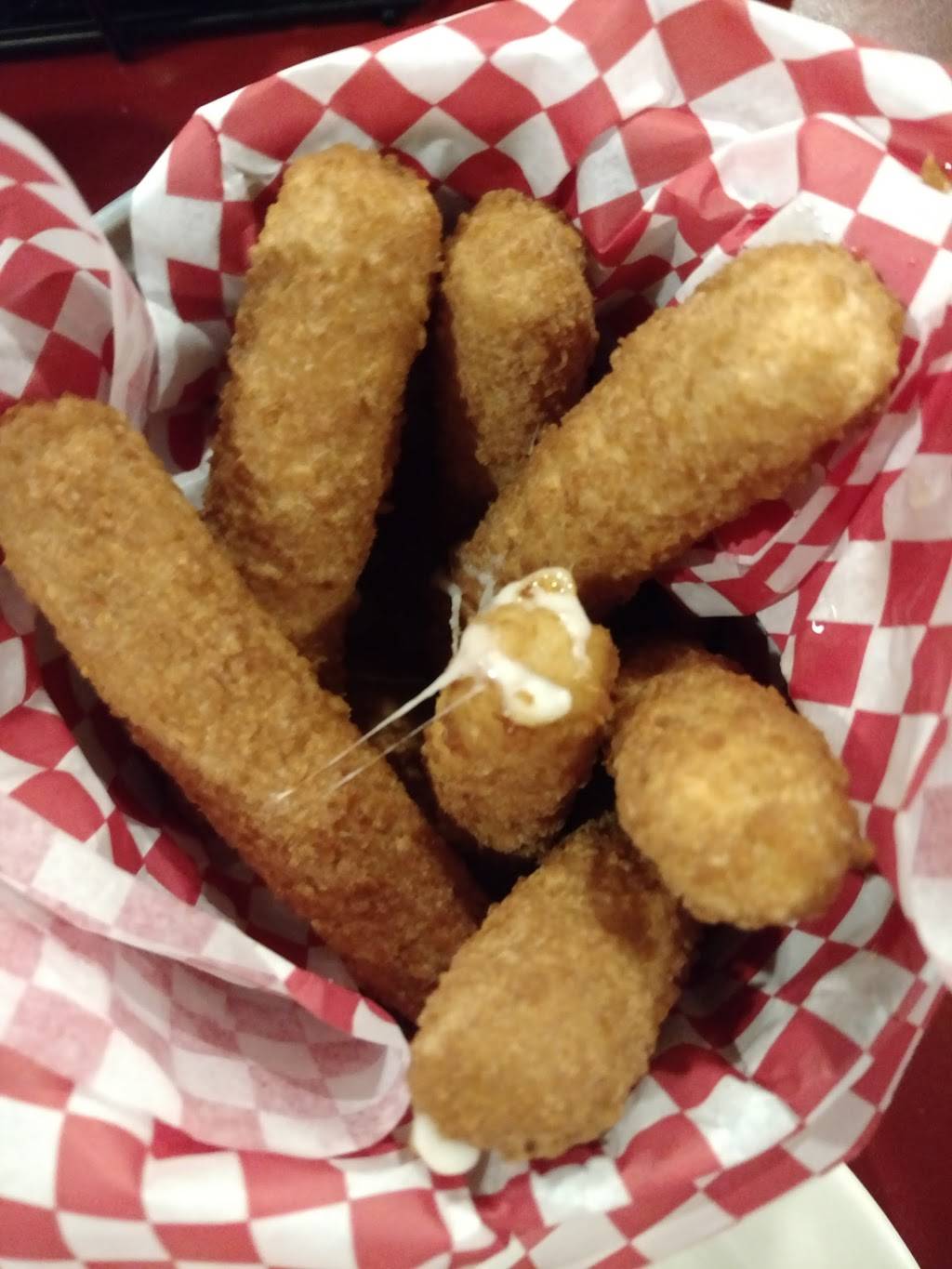 The Club Car Grille | restaurant | 6225 D Ave W, Kalamazoo, MI 49009, USA | 2697751267 OR +1 269-775-1267