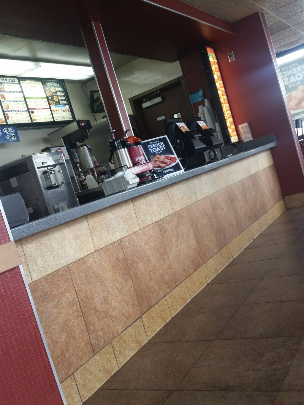 Jack in the Box | restaurant | 2225 Foothill Blvd, La Cañada Flintridge, CA 91011, USA | 8189571963 OR +1 818-957-1963