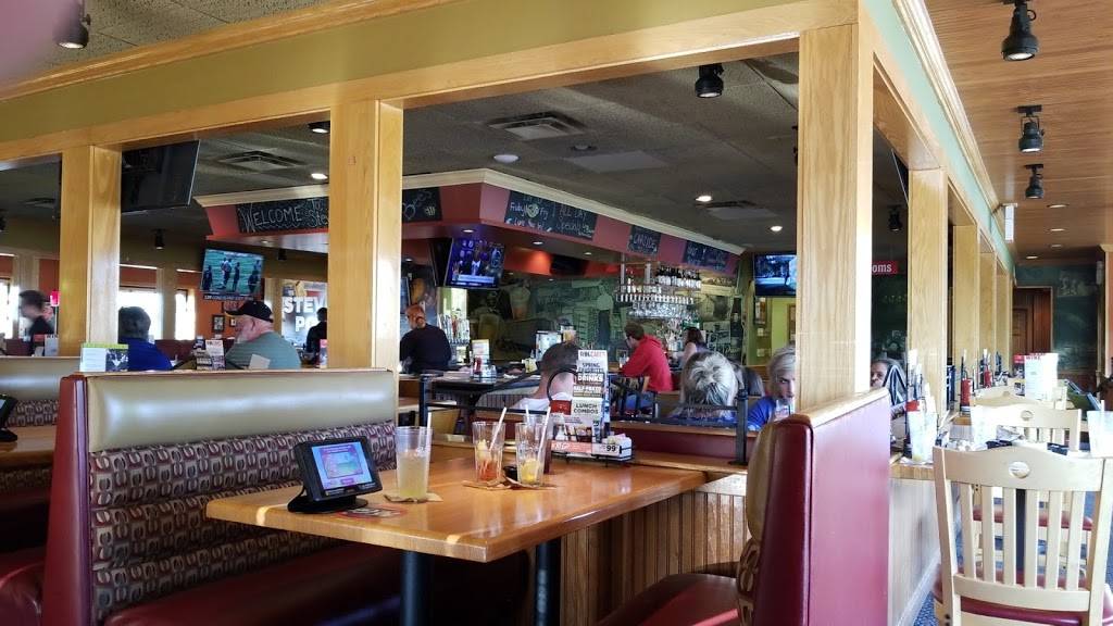 Applebees Grill + Bar | restaurant | 5609 Highway 10 East, Stevens Point, WI 54481, USA | 7153450186 OR +1 715-345-0186