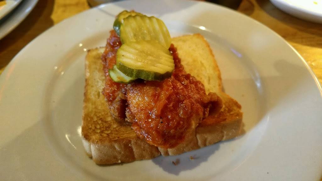 Logans Roadhouse | restaurant | 140 Rojay Dr, Lexington, KY 40503, USA | 8592730899 OR +1 859-273-0899