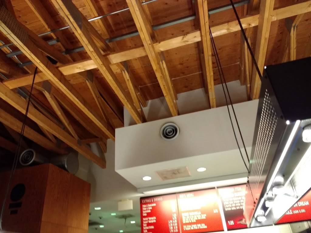 Chipotle Mexican Grill | restaurant | 334 Russell St, Hadley, MA 01035, USA | 4135879888 OR +1 413-587-9888